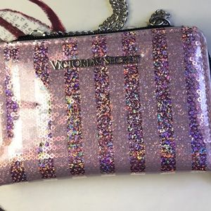 Victoria’s Secret Cell Wallet w/44” carry chain